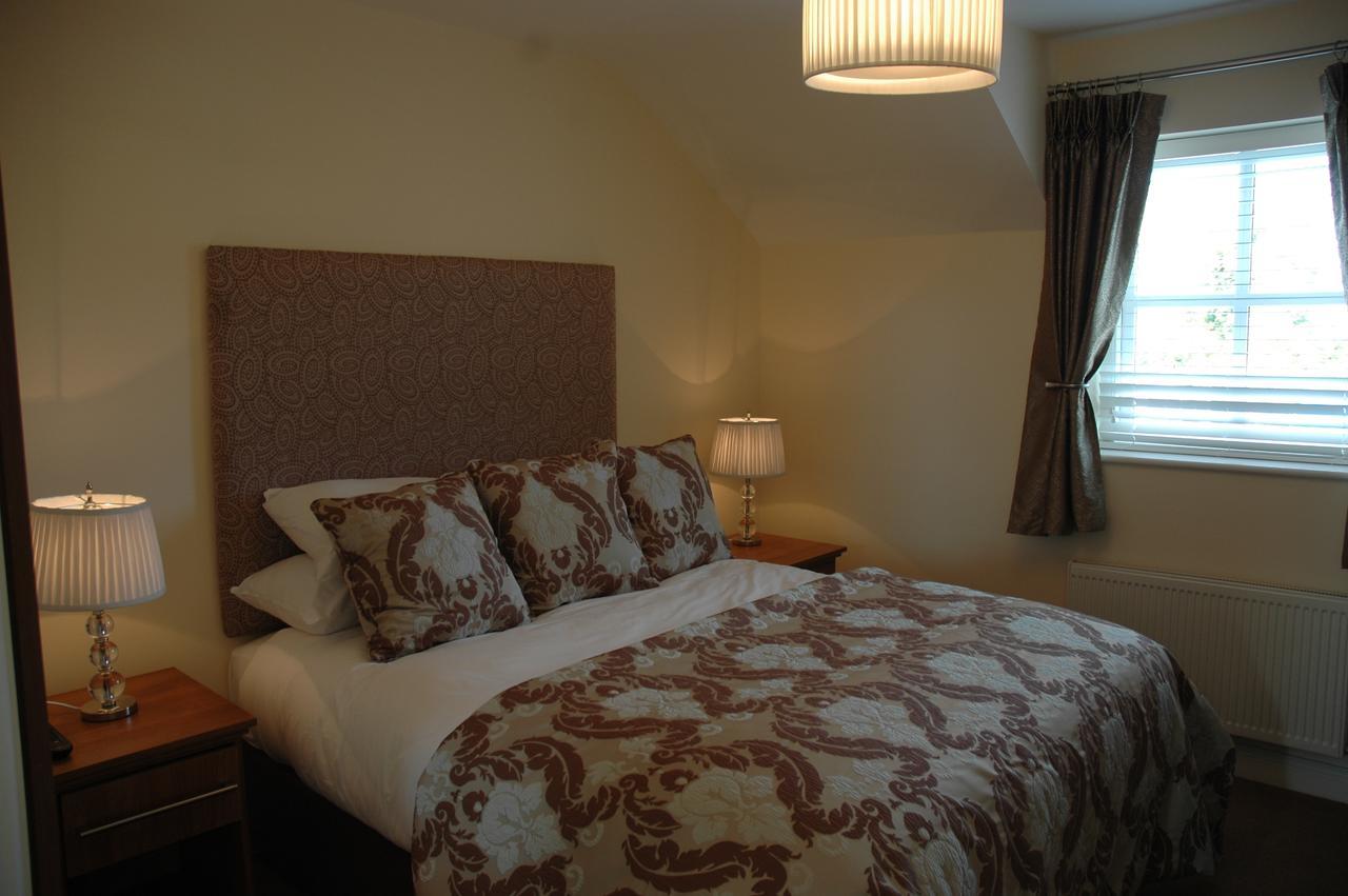 Moyvalley Hotel Self Catering Cottages エクステリア 写真