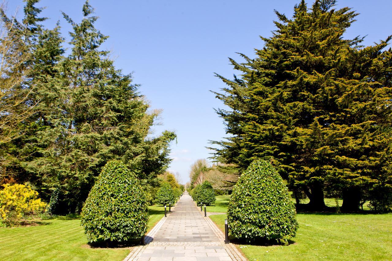 Moyvalley Hotel Self Catering Cottages エクステリア 写真