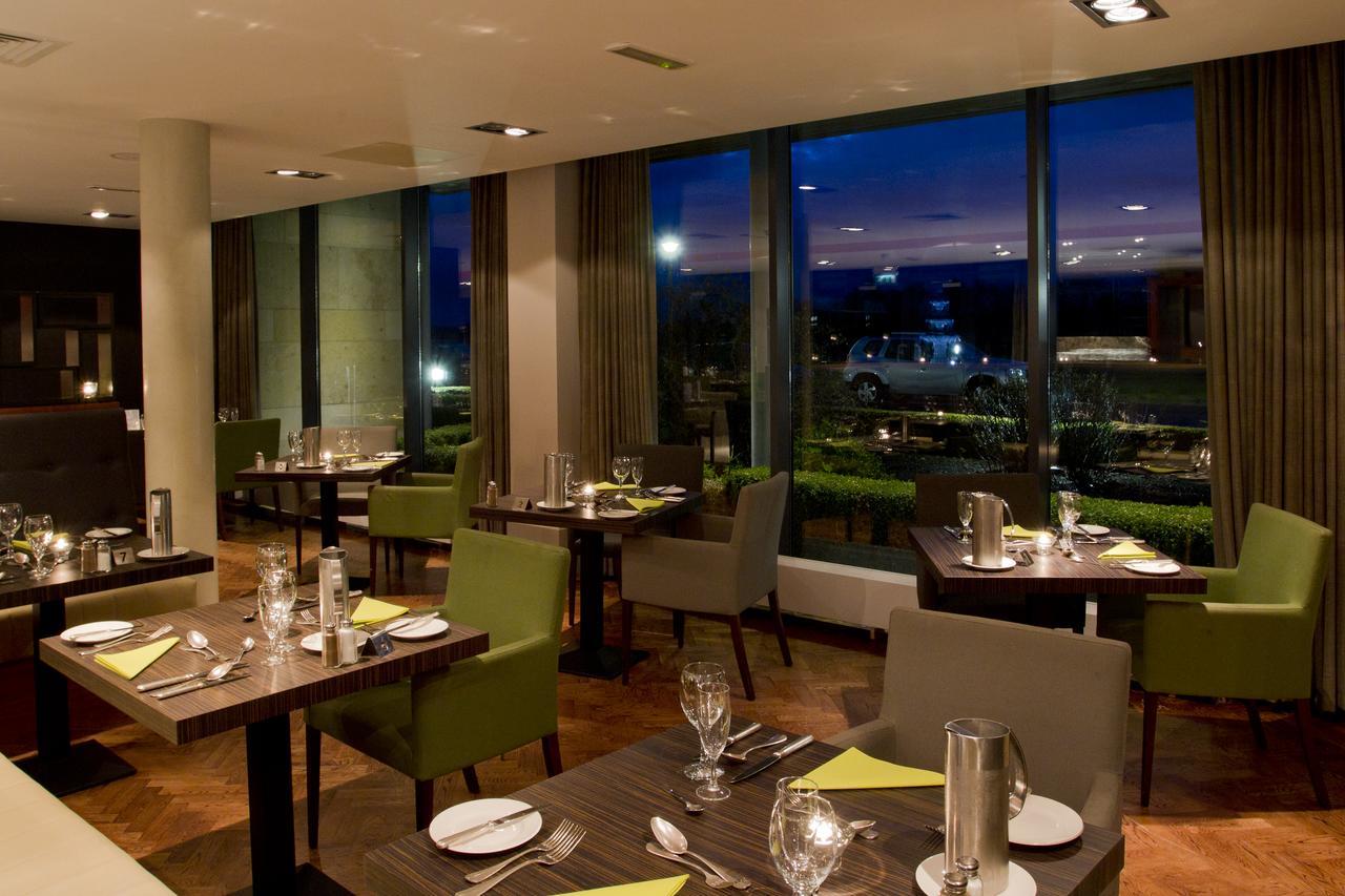Moyvalley Hotel Self Catering Cottages エクステリア 写真